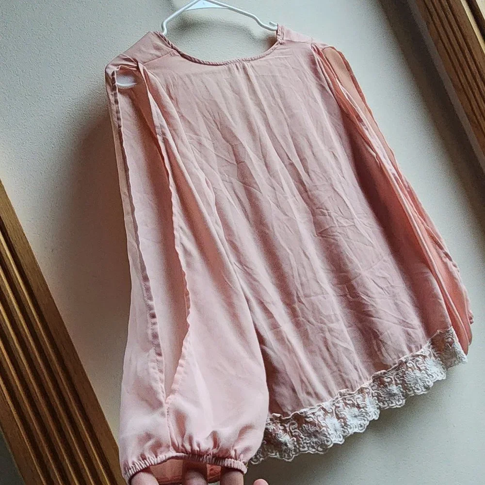 Tobi Pink Open Sleeve Lace Blouse Size Medium